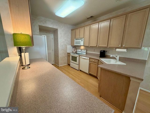 25 LEGACY OAKS DR, Richboro, PA 18954