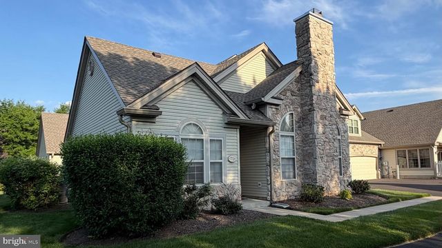25 LEGACY OAKS DR, Richboro, PA 18954