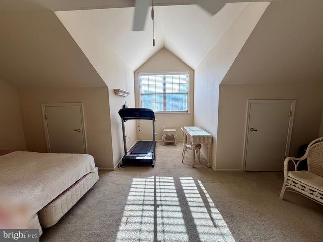 25 LEGACY OAKS DR, Richboro, PA 18954