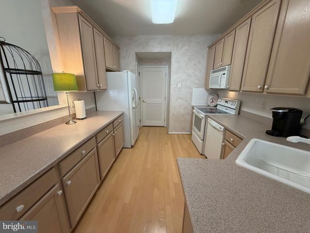25 LEGACY OAKS DR, Richboro, PA 18954