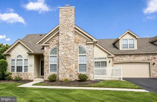 25 LEGACY OAKS DR, Richboro, PA 18954
