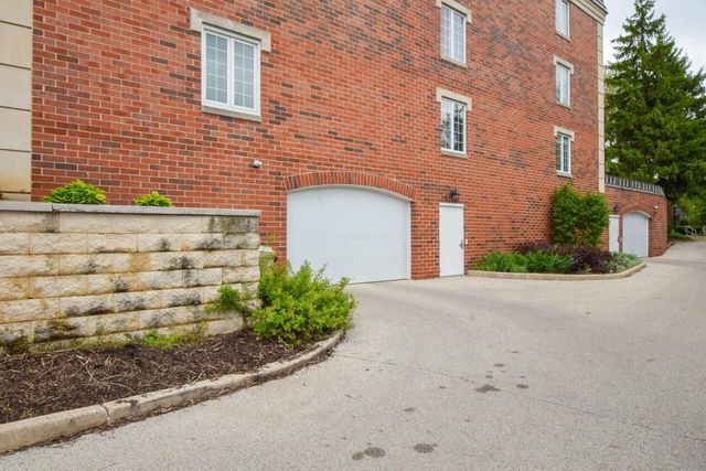 13335 Watertown Plank ROAD #309, Elm Grove, WI 53122