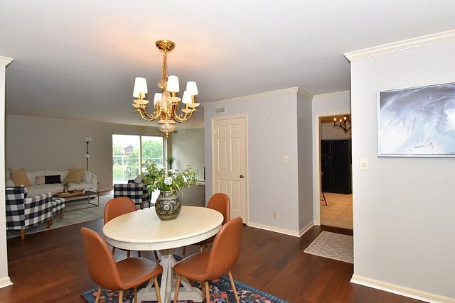 13335 Watertown Plank ROAD #309, Elm Grove, WI 53122