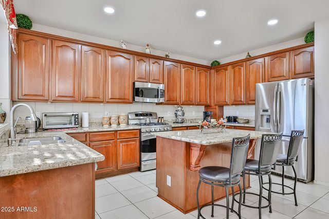 6435 W BUCKSKIN Trail, Phoenix, AZ 85083