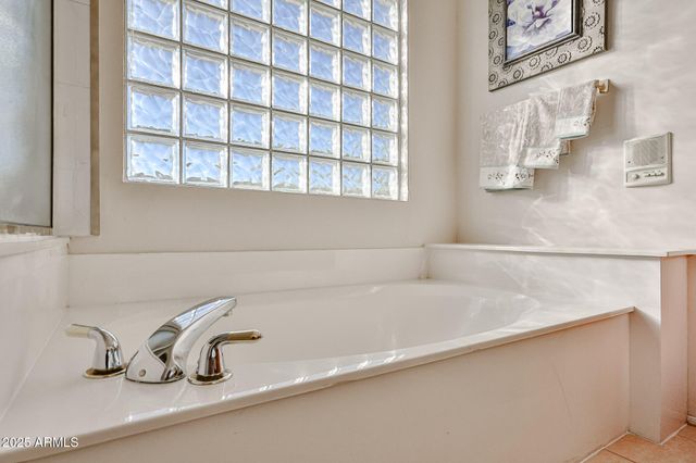 6435 W BUCKSKIN Trail, Phoenix, AZ 85083