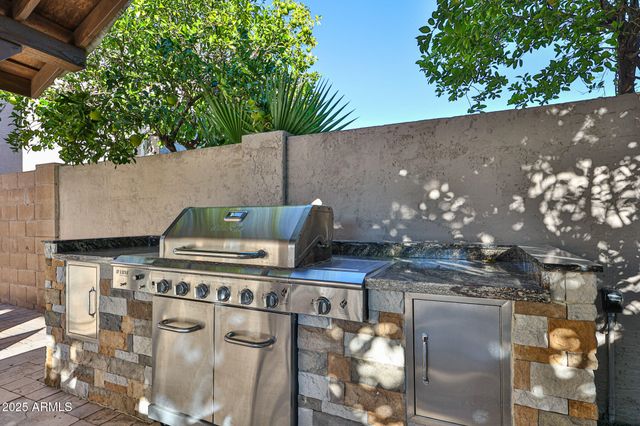 6435 W BUCKSKIN Trail, Phoenix, AZ 85083