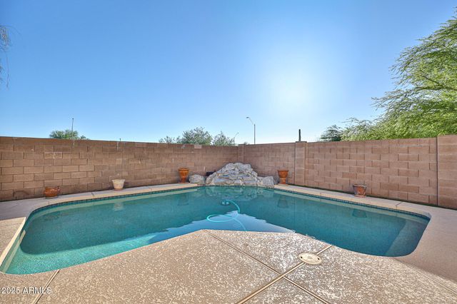 6435 W BUCKSKIN Trail, Phoenix, AZ 85083