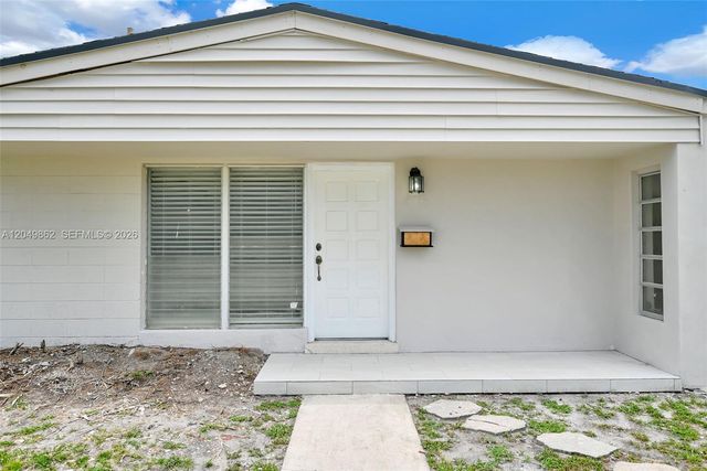 1380 W 60th Terrace, Hialeah, FL 33012