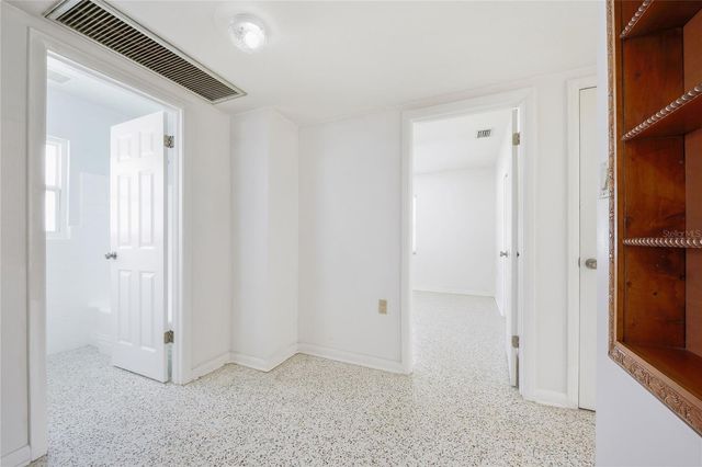 9708 FOREST HILLS DRIVE, Tampa, FL 33612
