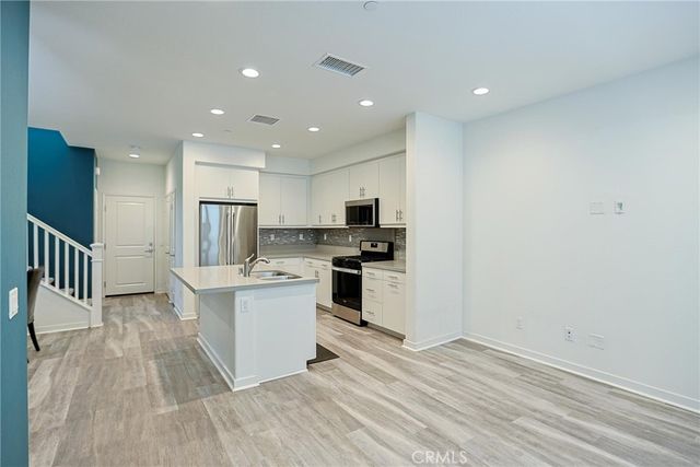 4260 Powell 110, Corona, CA 92883