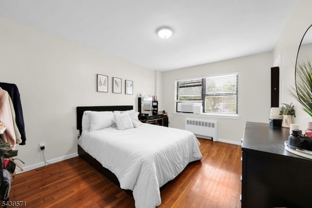 130 Orient Way 4E, Rutherford Boro, NJ 07070