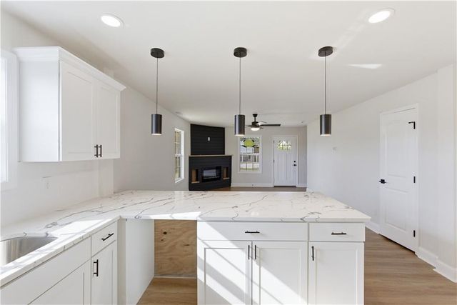 257 Marsh Glen Drive, Jonesboro, GA 30238