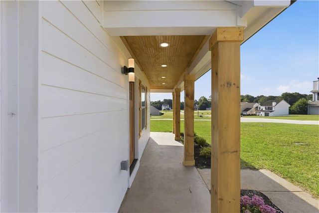 257 Marsh Glen Drive, Jonesboro, GA 30238
