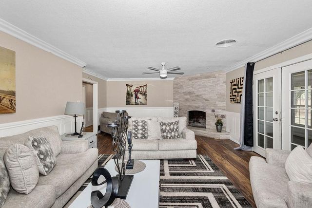 1124 Lakewood Ave, Modesto, CA 95355