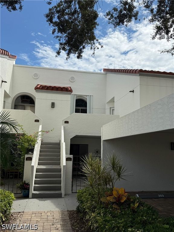 625 BEACHWALK CIR G203, Naples, FL 34108