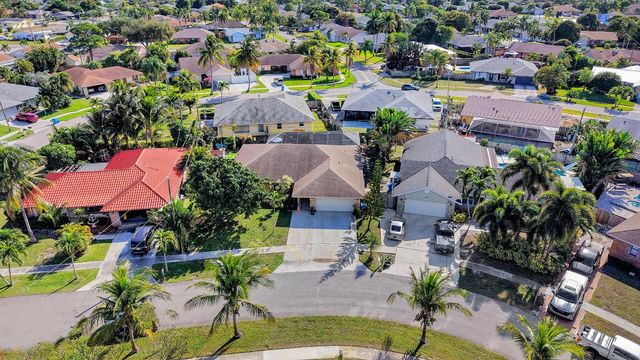 1059 Wynndale Way, Lantana, FL 33462