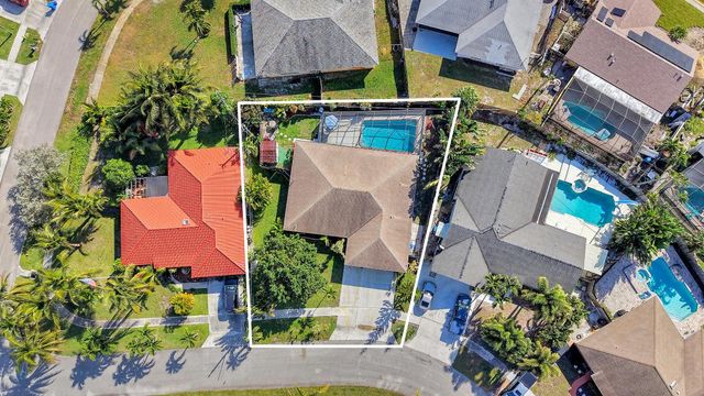 1059 Wynndale Way, Lantana, FL 33462