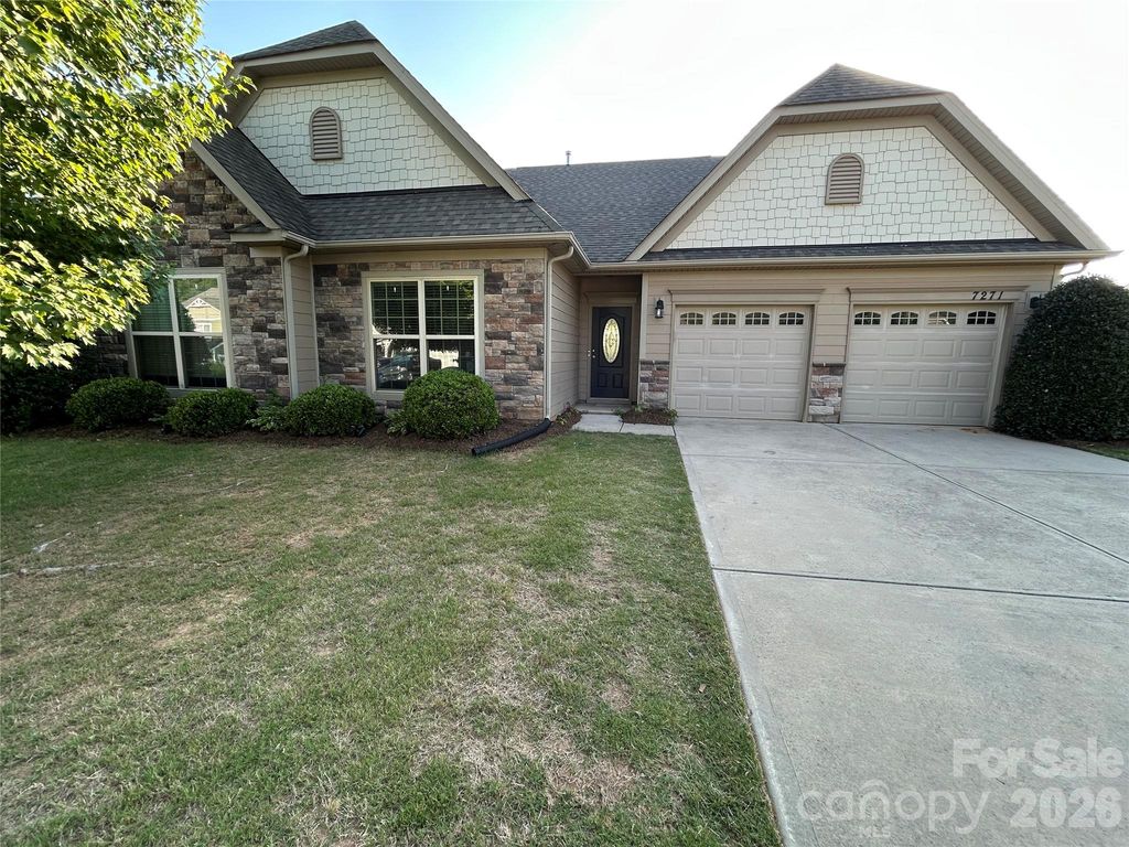 7271 Adirondack Drive, Denver, NC 28037