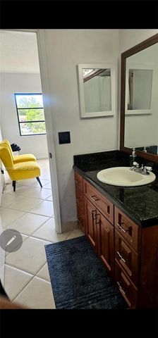 4311 Crystal Lake Dr 321 321, Deerfield Beach, FL 33064