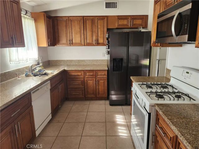 610 Helensburg Street, Glendora, CA 91740