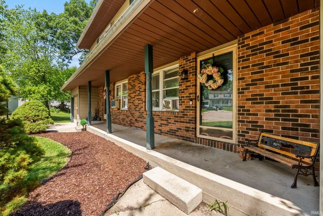 110 Holaway Court, Goshen, IN 46526