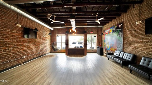 123 S Railroad Avenue, Dunn, NC 28334