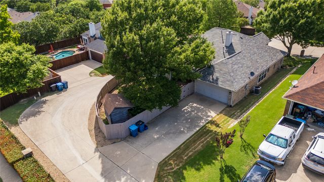 311 Julian Drive, Rockwall, TX 75087