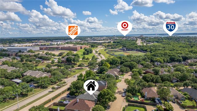 311 Julian Drive, Rockwall, TX 75087