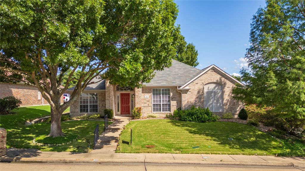311 Julian Drive, Rockwall, TX 75087