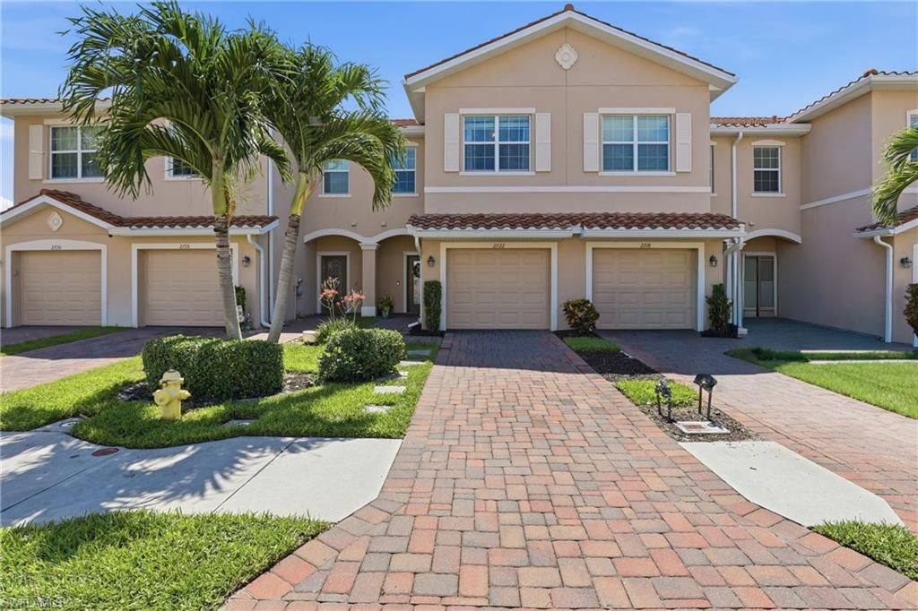 2722 Citrus ST, NAPLES, FL 34120 — photo 2