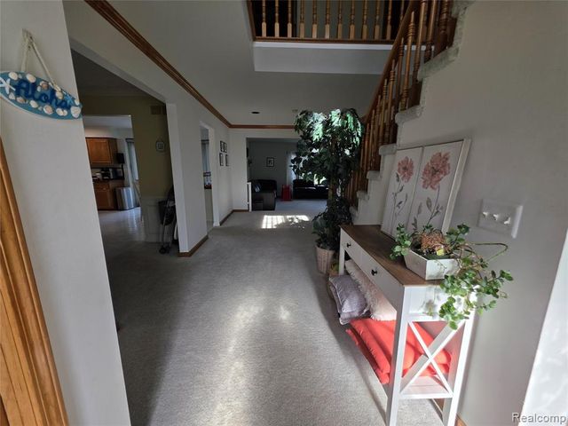 1152 Congress Drive, Troy, MI 48085