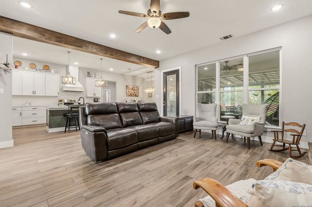 1516 KINGS RANCH RD, Bandera, TX 78003