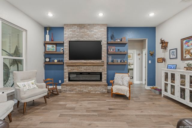 1516 KINGS RANCH RD, Bandera, TX 78003