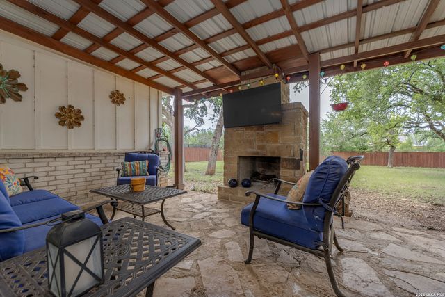 1516 KINGS RANCH RD, Bandera, TX 78003