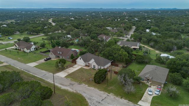 1516 KINGS RANCH RD, Bandera, TX 78003