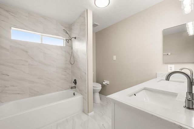 3234 Vanity Drive, Pearland, TX 77584