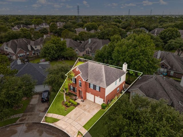 3234 Vanity Drive, Pearland, TX 77584