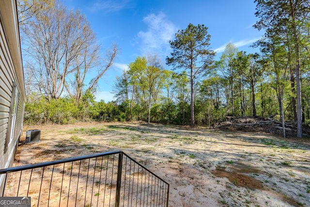 226 Mullis Street, Dexter, GA 31019
