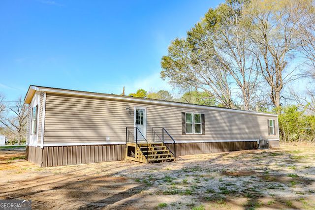 226 Mullis Street, Dexter, GA 31019