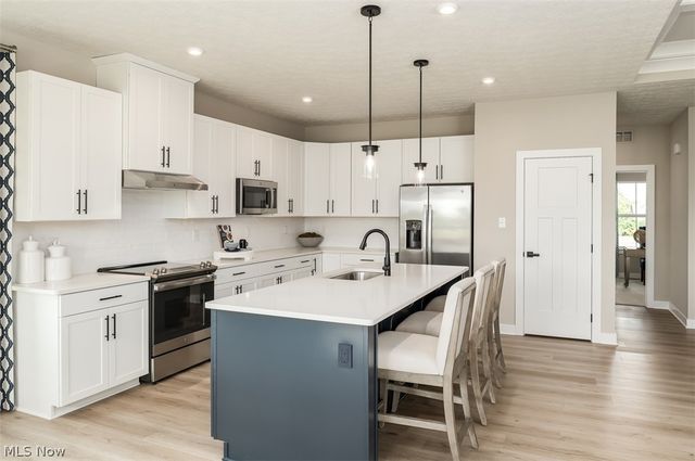 6288 Lake Cable Avenue NW, Lehigh Twp, OH 44720