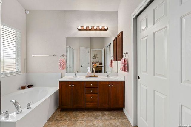 848 San Ignacio, New Braunfels, TX 78132