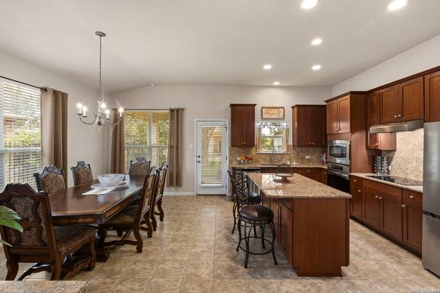 848 San Ignacio, New Braunfels, TX 78132