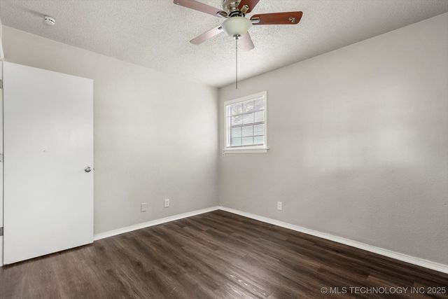 122 S 195th East Avenue, Tulsa, OK 74108