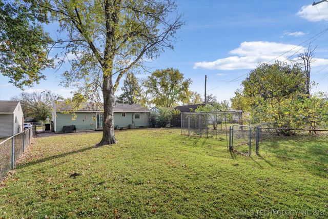 122 S 195th East Avenue, Tulsa, OK 74108