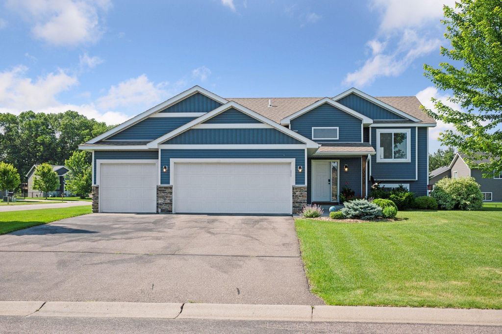 13238 12th Avenue S, Zimmerman, MN 55398