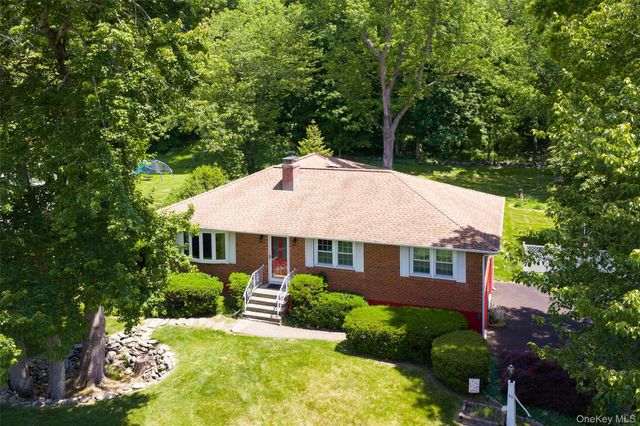 89 Edgehill Drive, Wappingers Falls, NY 12590