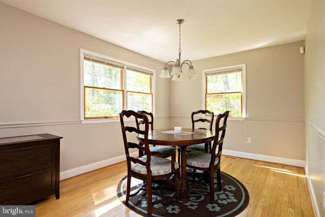 8 CANTERBURY CT, Marlton, NJ 08053