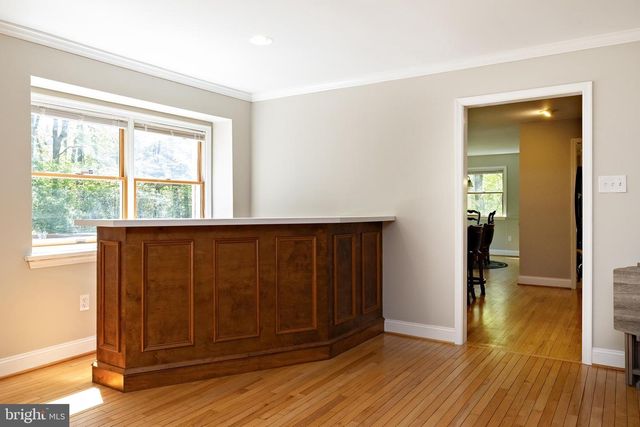 8 CANTERBURY CT, Marlton, NJ 08053