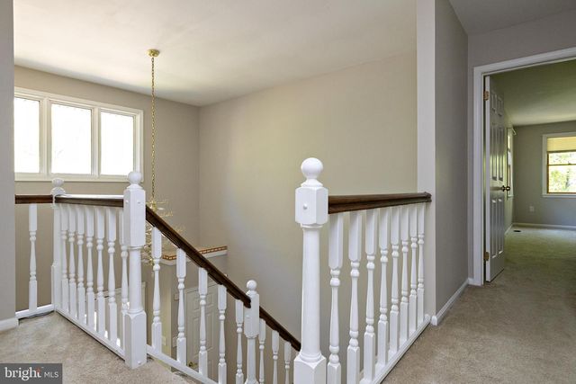 8 CANTERBURY CT, Marlton, NJ 08053