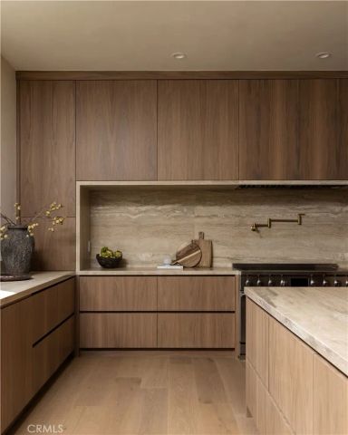 15202 Hesby Street, Sherman Oaks, CA 91403